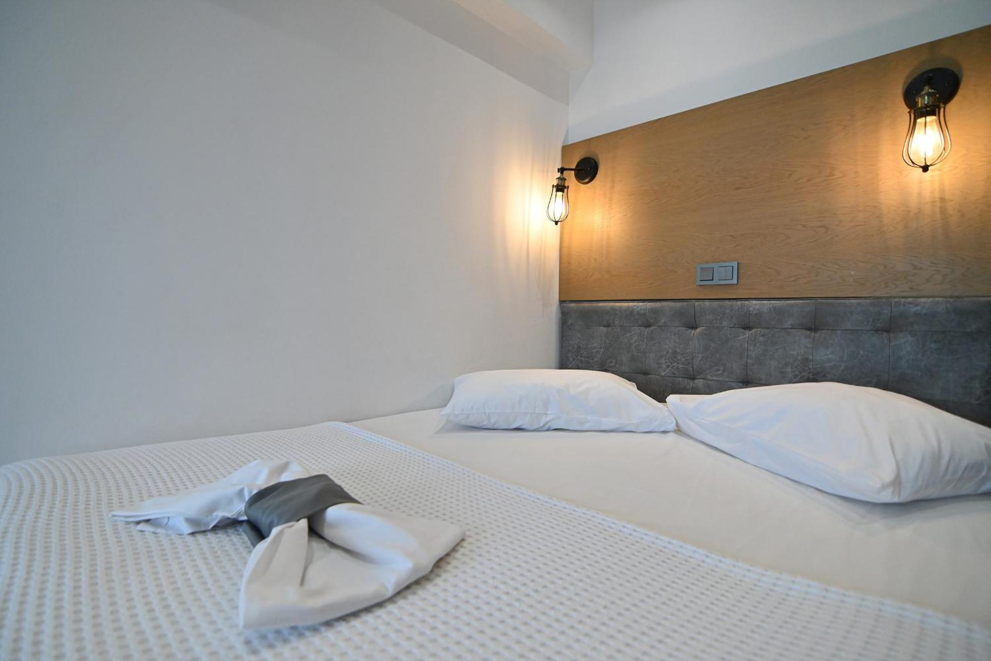 Amalia Rooms Sea View Vrasná Exteriör bild